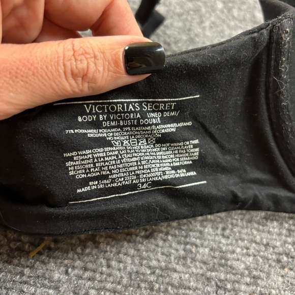 VICTORIA’S SECRET Women’s Body by Victoria Black Lined Demi size: 34C - Picture 6 of 6